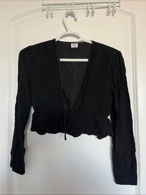 Aritzia Sunday Best Black Tie-Front Cropped Peplum Blouse